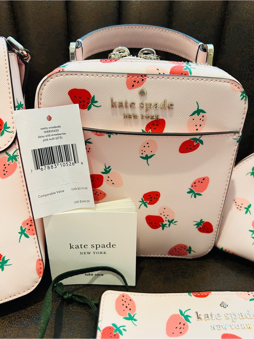 Kate Spade Wild Strawberry Set - Picture 3 of 6